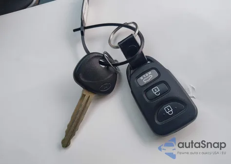 2013 Hyundai Elantra Gls z USA, uszkodzony, nr VIN 5NPDH4AEXDH233789